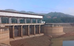 Máy phát điện chạy bằng sóng biển